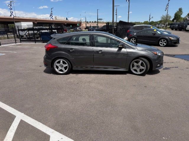 Used 2016 Ford Focus ST FWD image 10