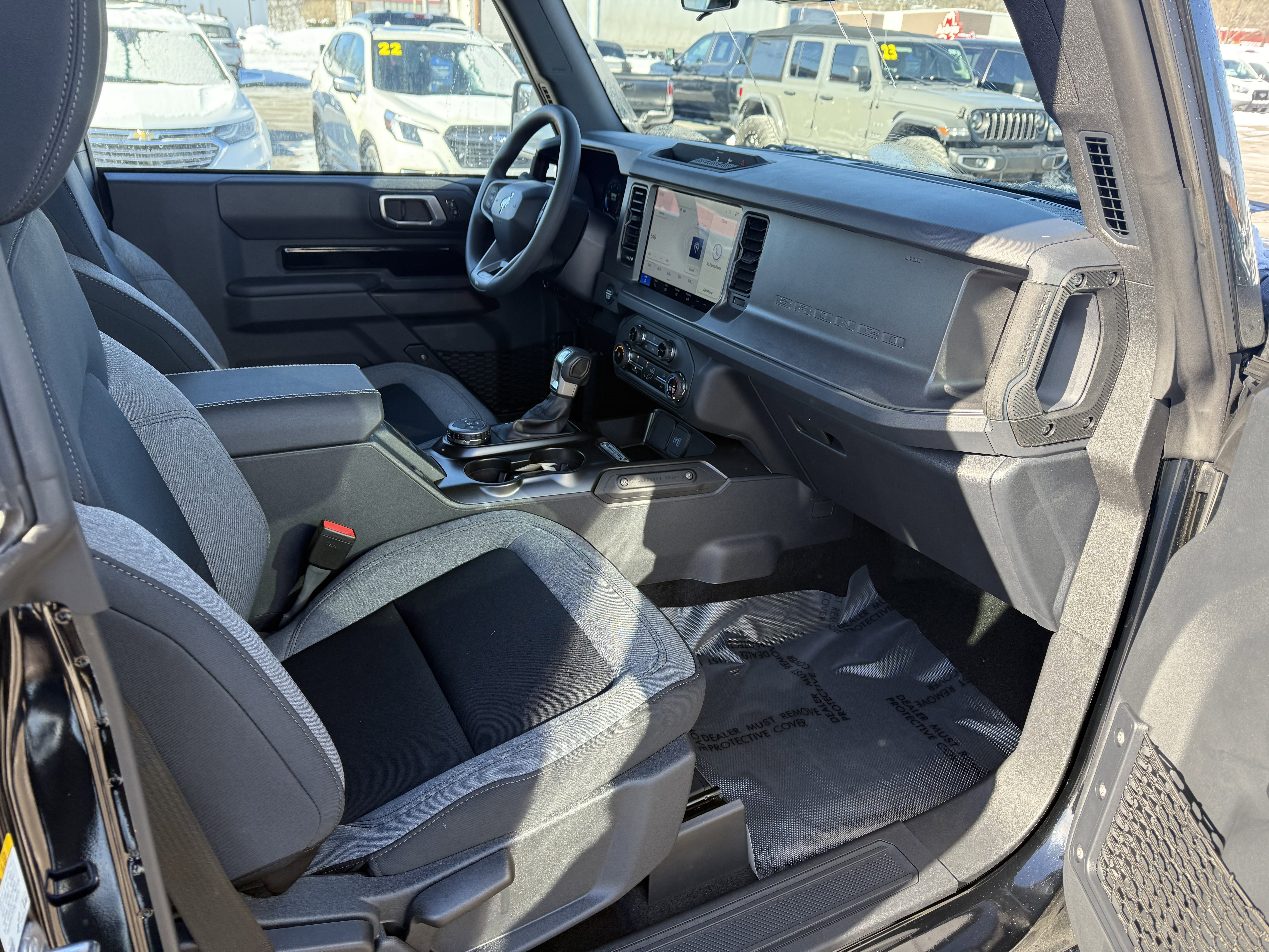 New 2025 Ford Bronco 2-Door AWD/4WD image 11