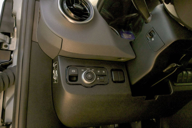 Used 2025 Mercedes-Benz Sprinter 2500 image 82