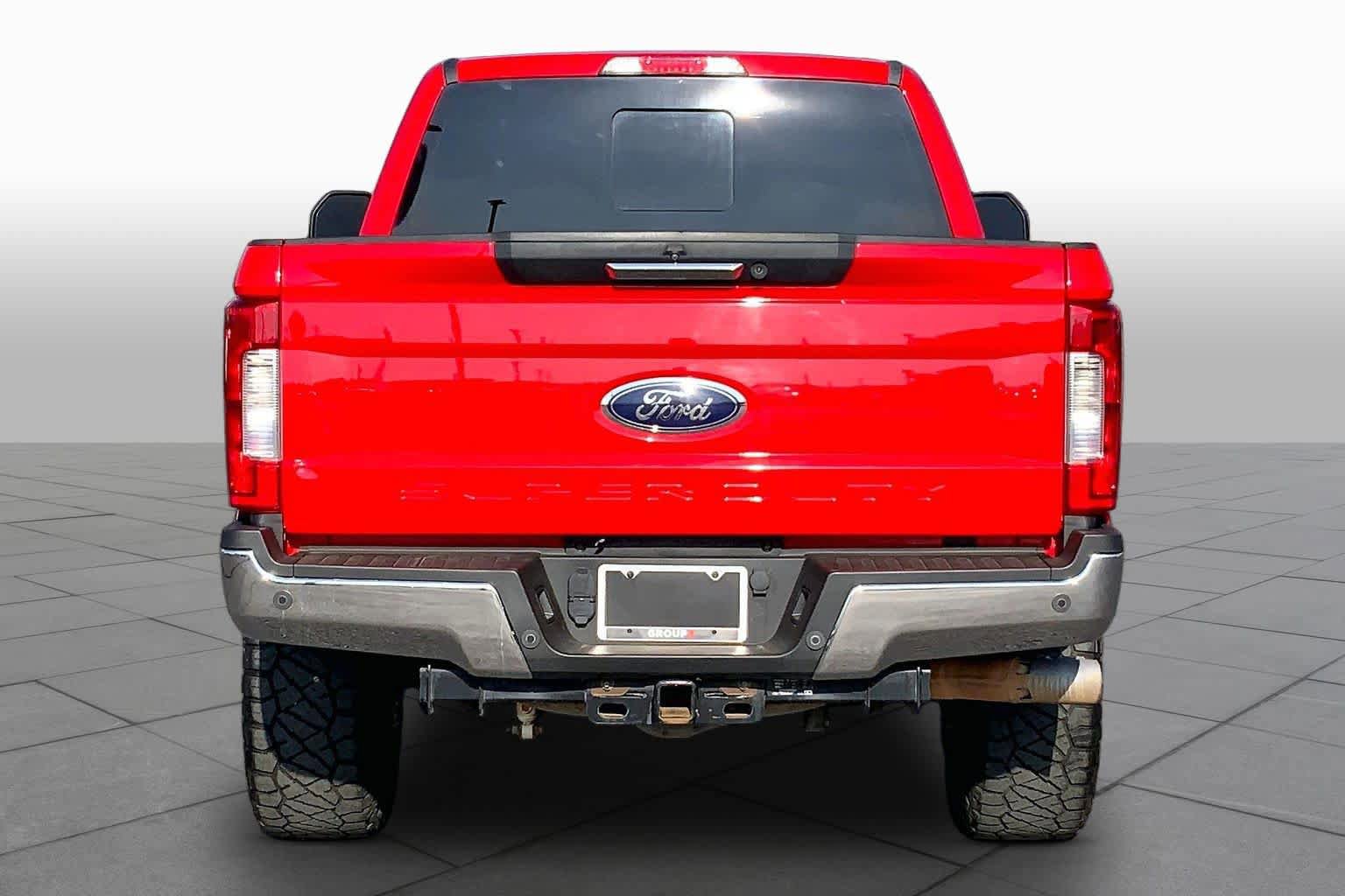 Used 2017 Ford F250 Lariat w/ Lariat Value Package AWD/4WD image 5