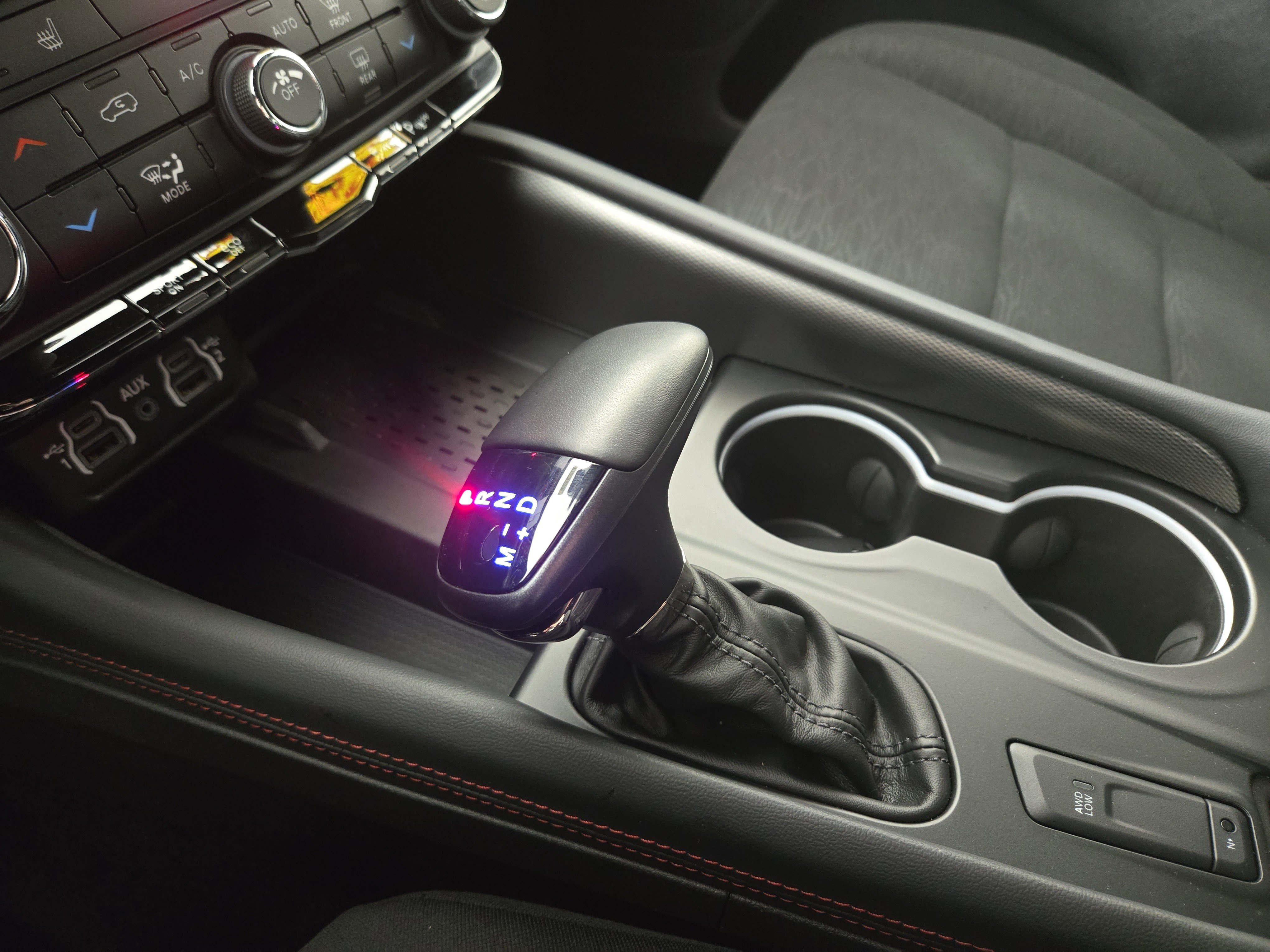 Certified 2025 Dodge Durango R/T w/ Blacktop Package image 25