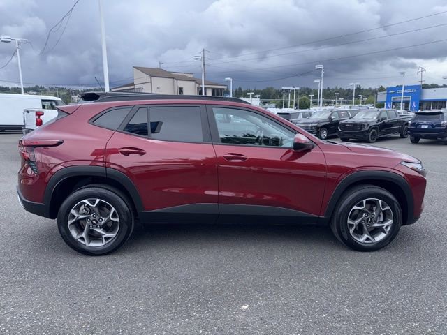 Used 2025 Chevrolet Trax LT w/ Driver Confidence Package FWD image 6