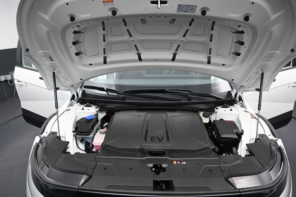 Used 2025 Hyundai Ioniq 5 SE RWD image 39