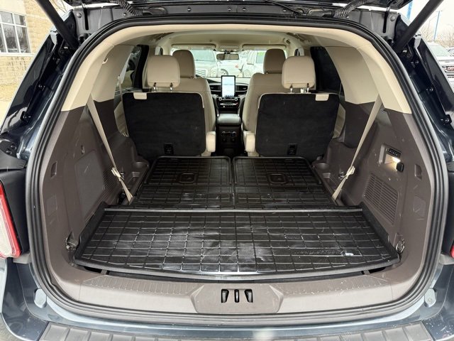 Certified 2023 Ford Explorer Platinum w/ Technology Package image 10