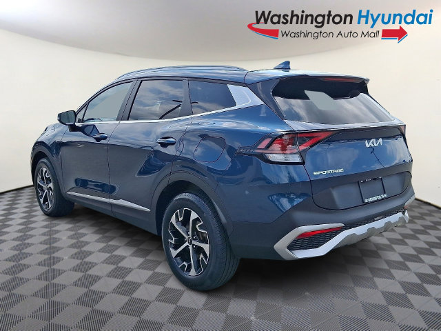 Used 2023 Kia Sportage EX AWD/4WD image 4