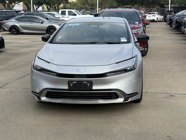 Used 2025 Toyota Prius Plug-In Hybrid FWD image 2