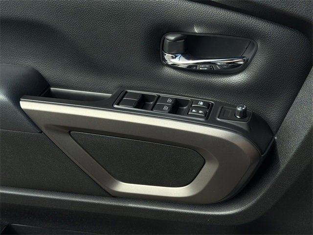 Used 2024 Nissan Titan SV w/ SV Bronze Edition Package image 34