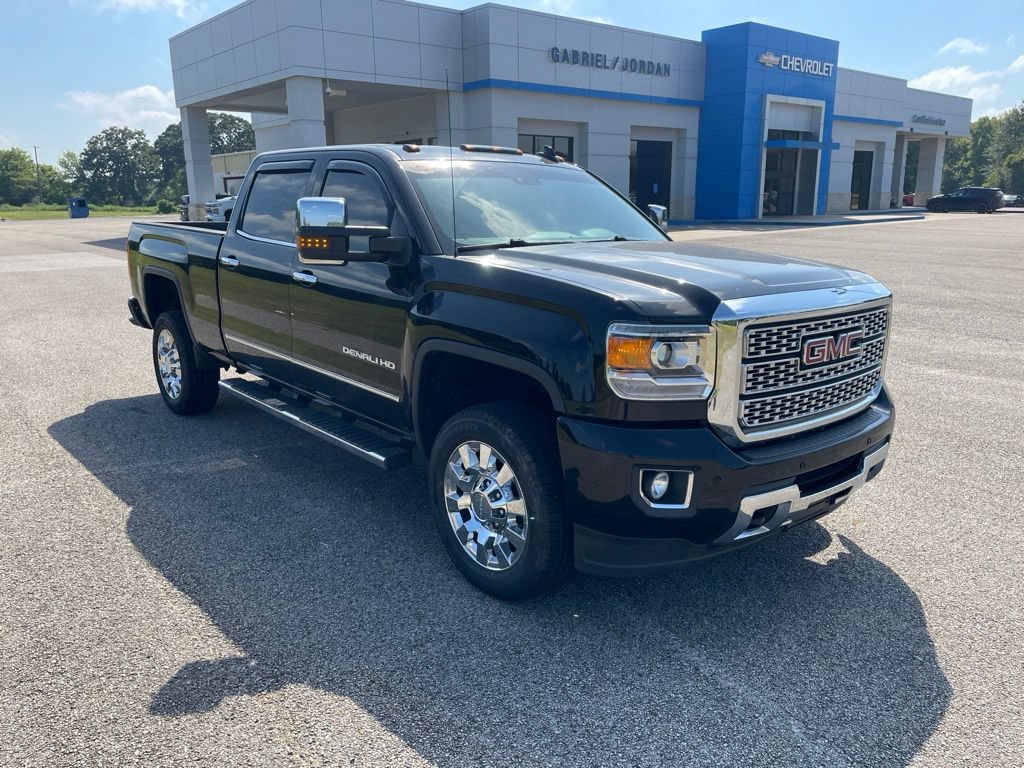 Used 2019 GMC Sierra 2500 Denali AWD/4WD image 9