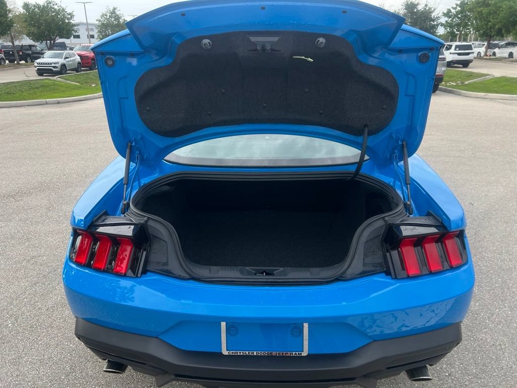 Used 2024 Ford Mustang GT Premium RWD image 13