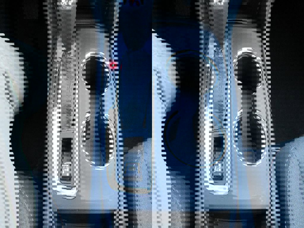 Used 2020 Chevrolet Equinox LT w/ LPO, Floor Liner Package image 26