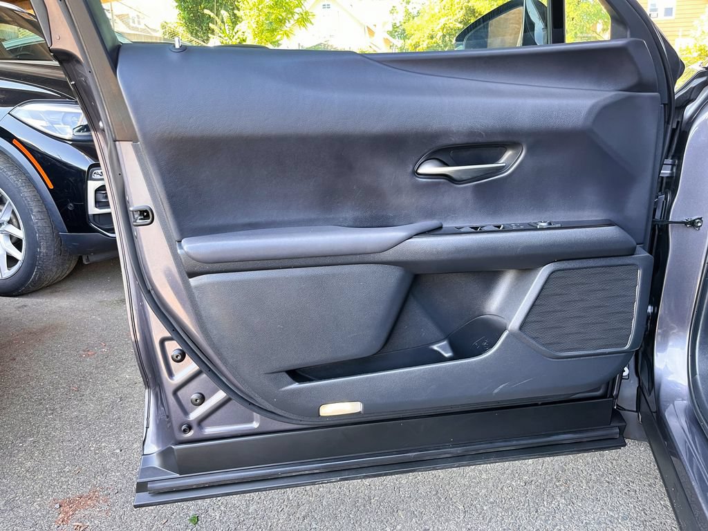 Used 2023 Lexus UX 250h AWD w/ Premium Package image 48
