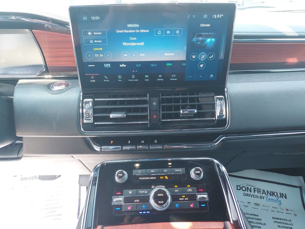 Used 2024 Lincoln Navigator Reserve AWD/4WD image 21