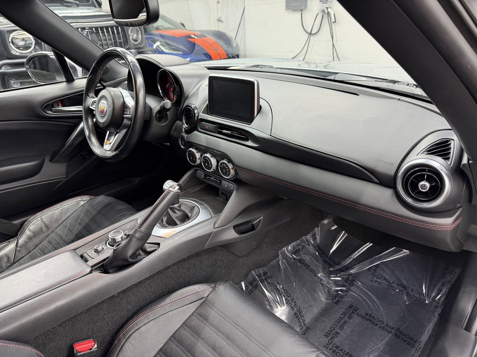 Used 2019 FIAT 124 Spider Abarth w/ Convenience Group image 17