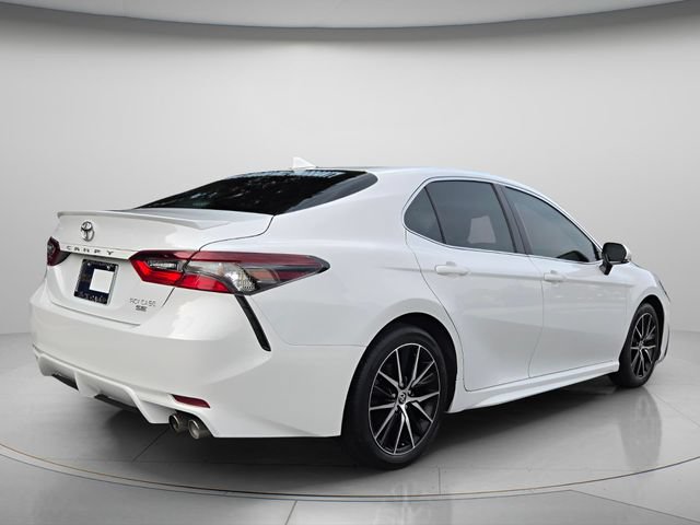 Used 2024 Toyota Camry SE w/ Convenience Package FWD image 7