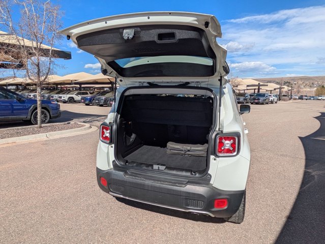 Used 2018 Jeep Renegade Limited w/ Safety & Security Group image 25