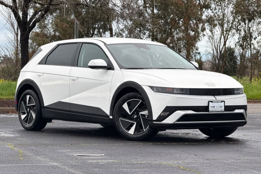 New 2026 Hyundai Ioniq 5 SE image 2