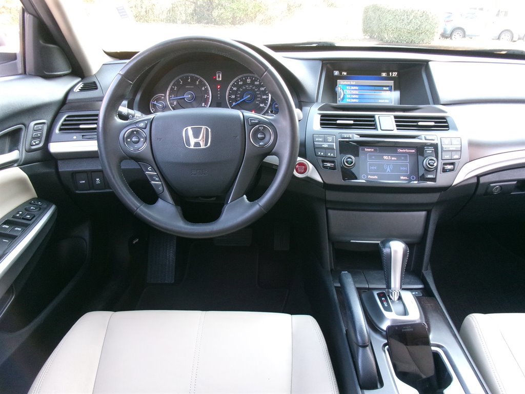 Used 2013 Honda Crosstour EX-L image 35