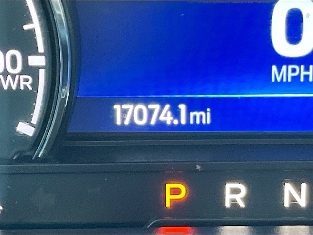 Used 2023 Ford Maverick Lariat image 12