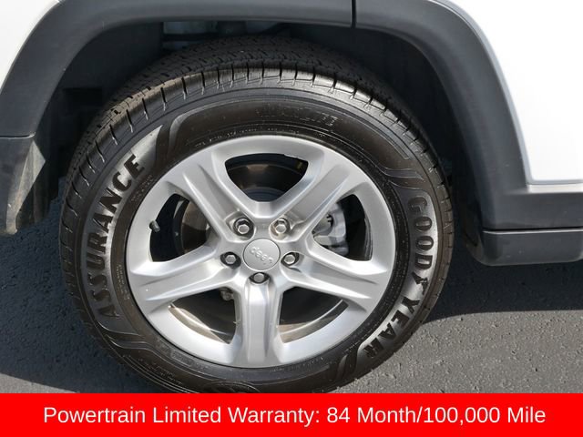 Used 2024 Jeep Compass Latitude AWD/4WD image 5