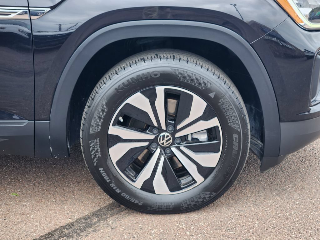 Used 2024 Volkswagen Atlas Cross Sport SE AWD/4WD image 29