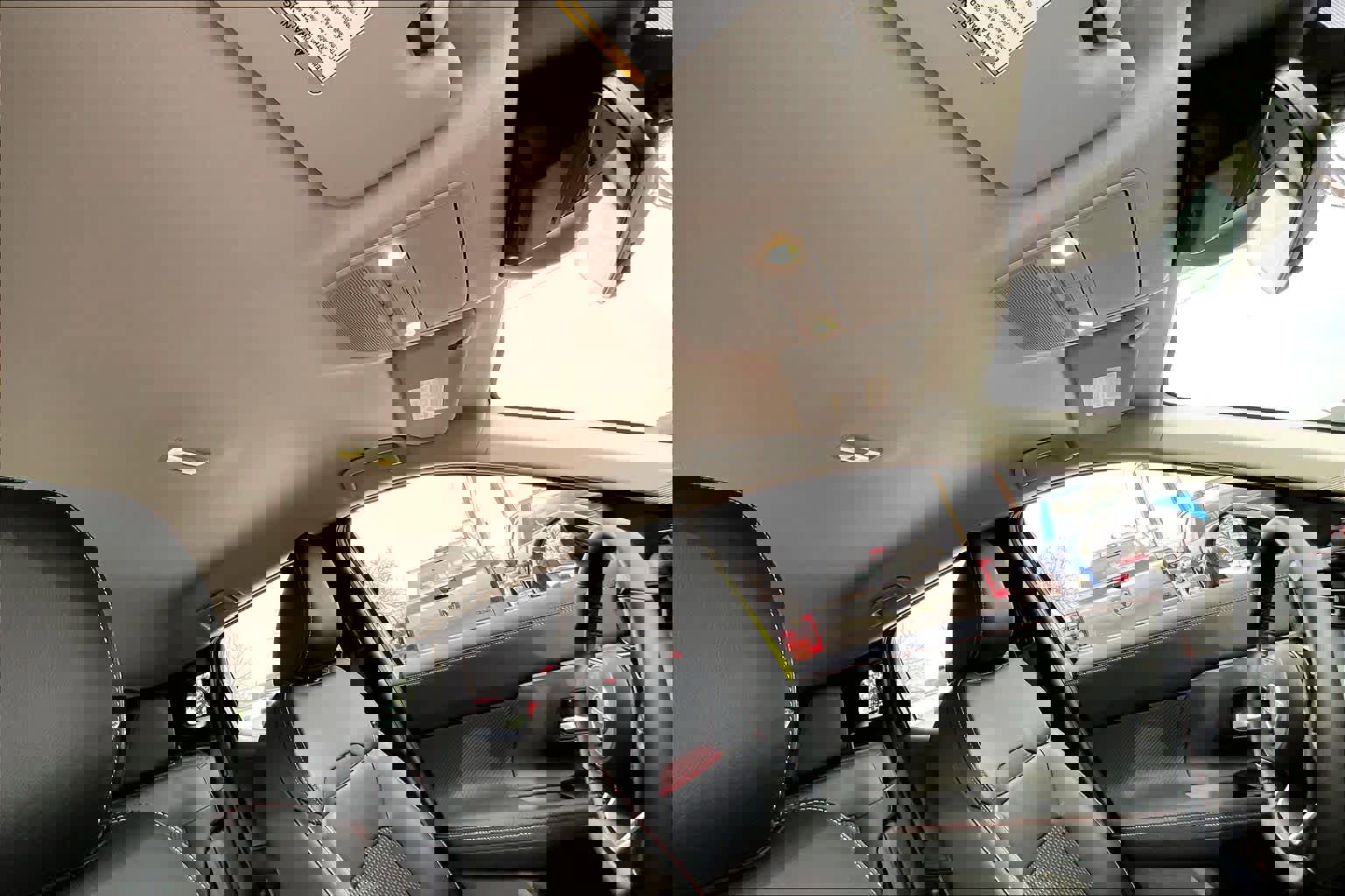 Used 2025 Nissan Kicks SR w/ Illumination Package image 13