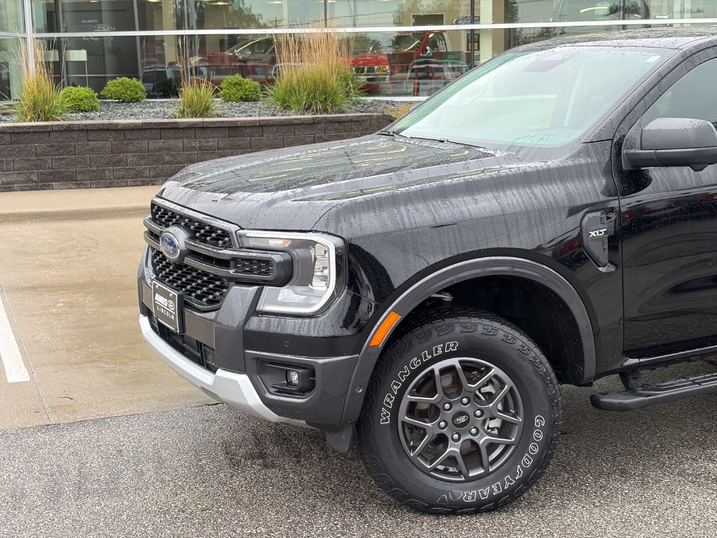Certified 2024 Ford Ranger XLT AWD/4WD image 2