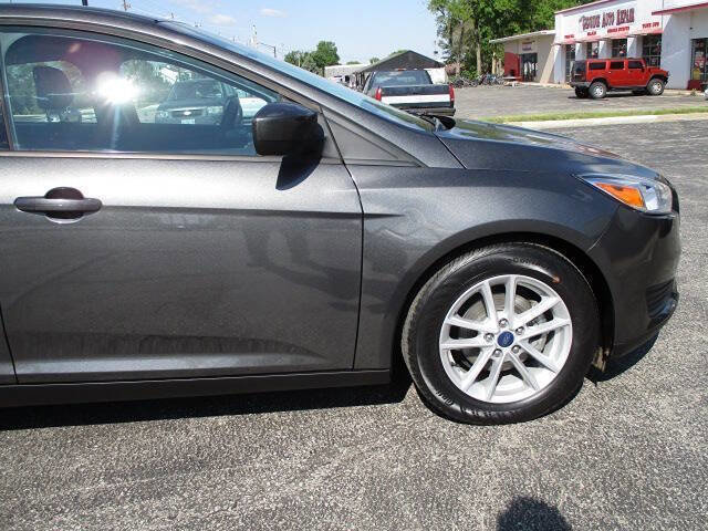 Used 2018 Ford Focus SE FWD image 27