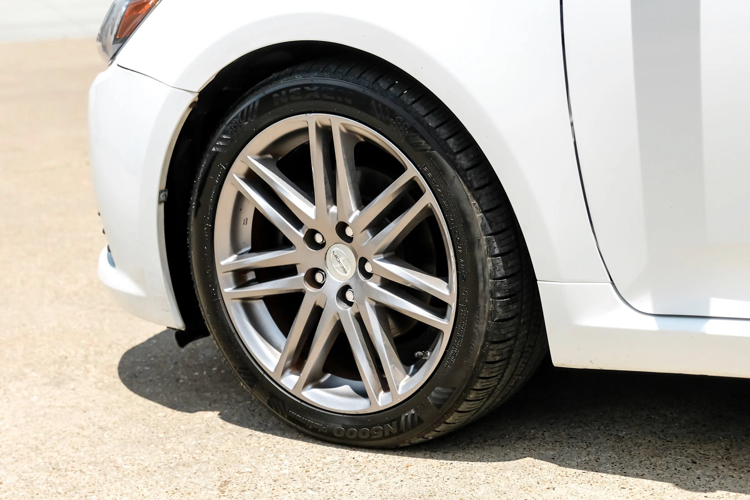 Used 2012 Scion tC FWD image 35