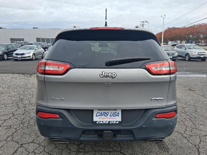 Used 2015 Jeep Cherokee Latitude w/ Cold Weather Group image 19