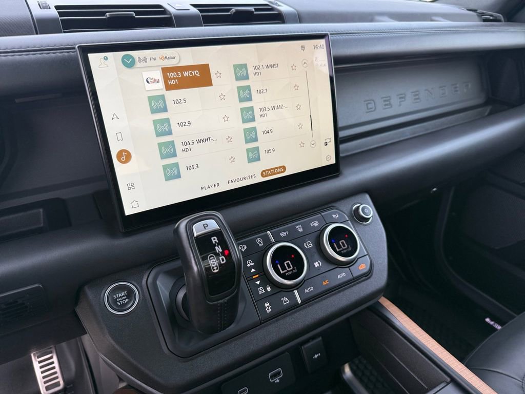 Used 2023 Land Rover Defender 110 X image 19