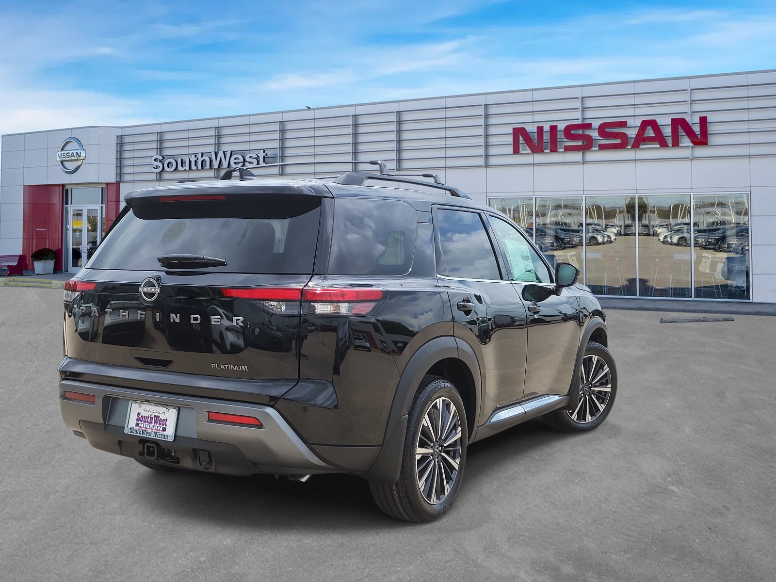 New 2026 Nissan Pathfinder Platinum w/ Cargo Package FWD image 5