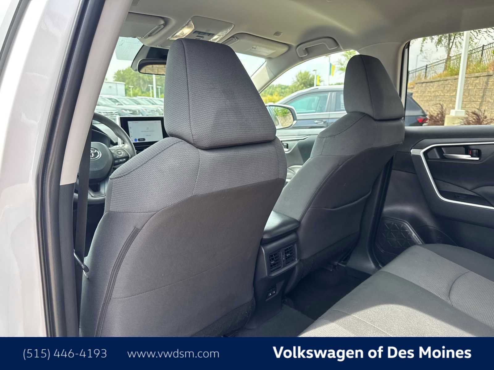 Used 2025 Toyota RAV4 XLE image 13