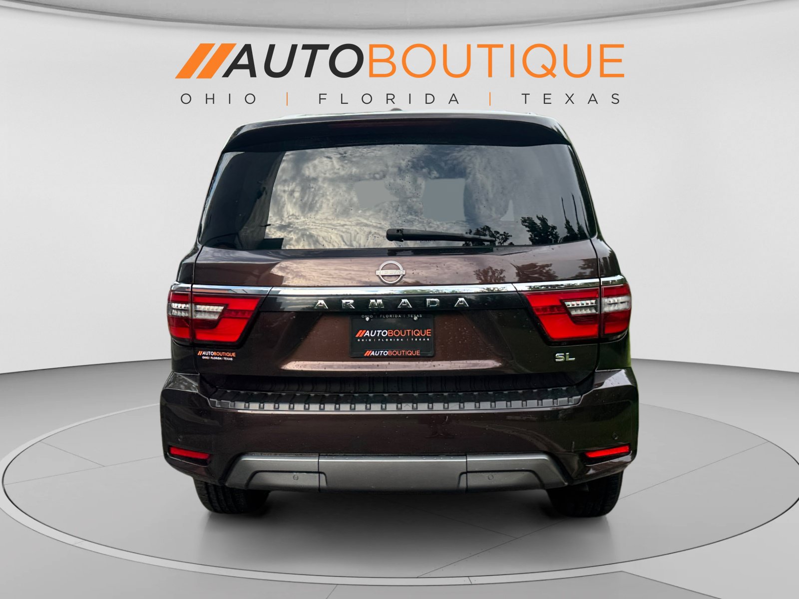 Used 2022 Nissan Armada SL w/ Captain's Chairs Package RWD image 4