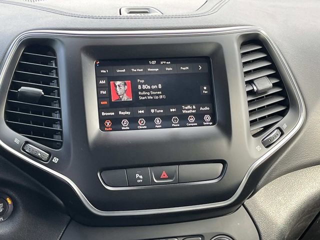 Used 2020 Jeep Cherokee Latitude Plus image 16