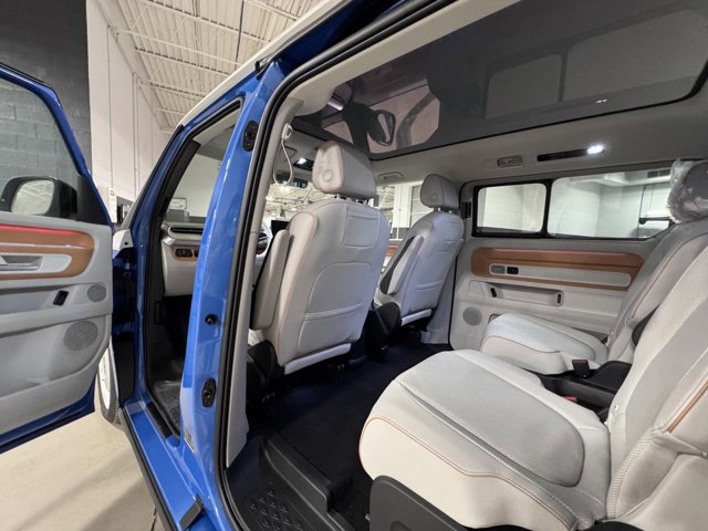 New 2025 Volkswagen ID. Buzz 1st Edition image 49