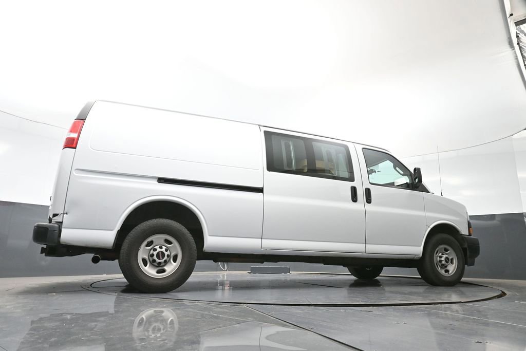 Used 2023 GMC Savana 2500 Extended w/ Enhanced Convenience Package image 62