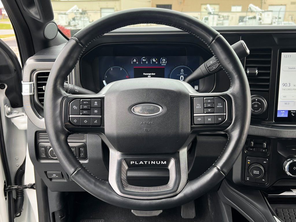 Used 2025 Ford F250 Platinum image 24