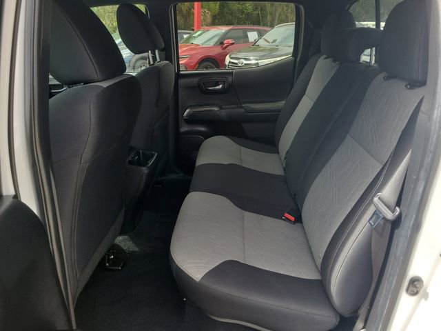 Used 2022 Toyota Tacoma TRD Off-Road w/ Technology Package image 11