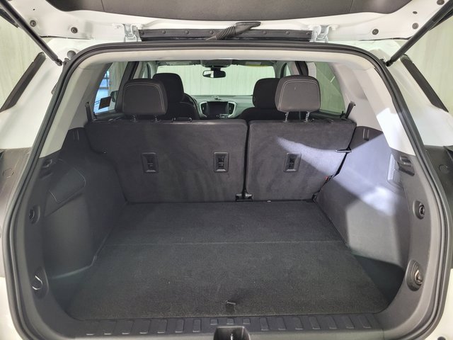 Used 2023 GMC Terrain SLE image 53