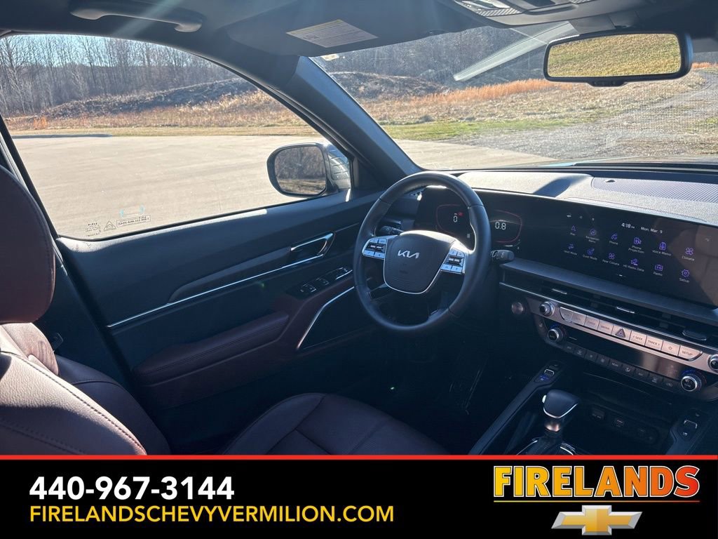 Used 2023 Kia Telluride EX w/ EX Captain's Chair Package image 34