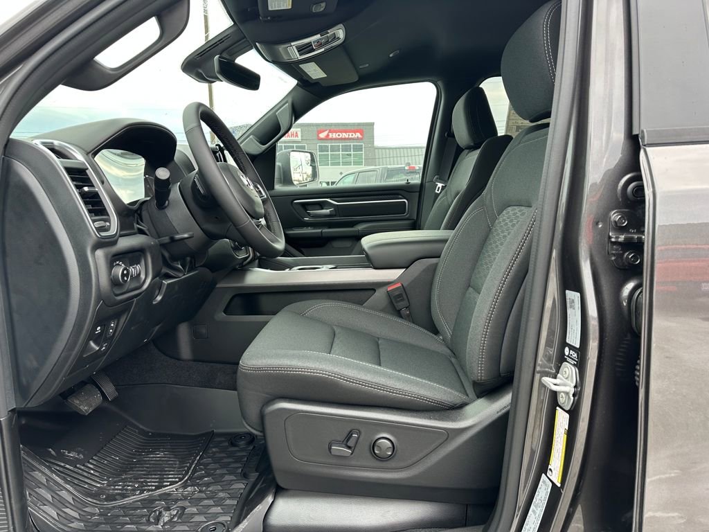 New 2026 RAM 1500 Big Horn AWD/4WD image 22