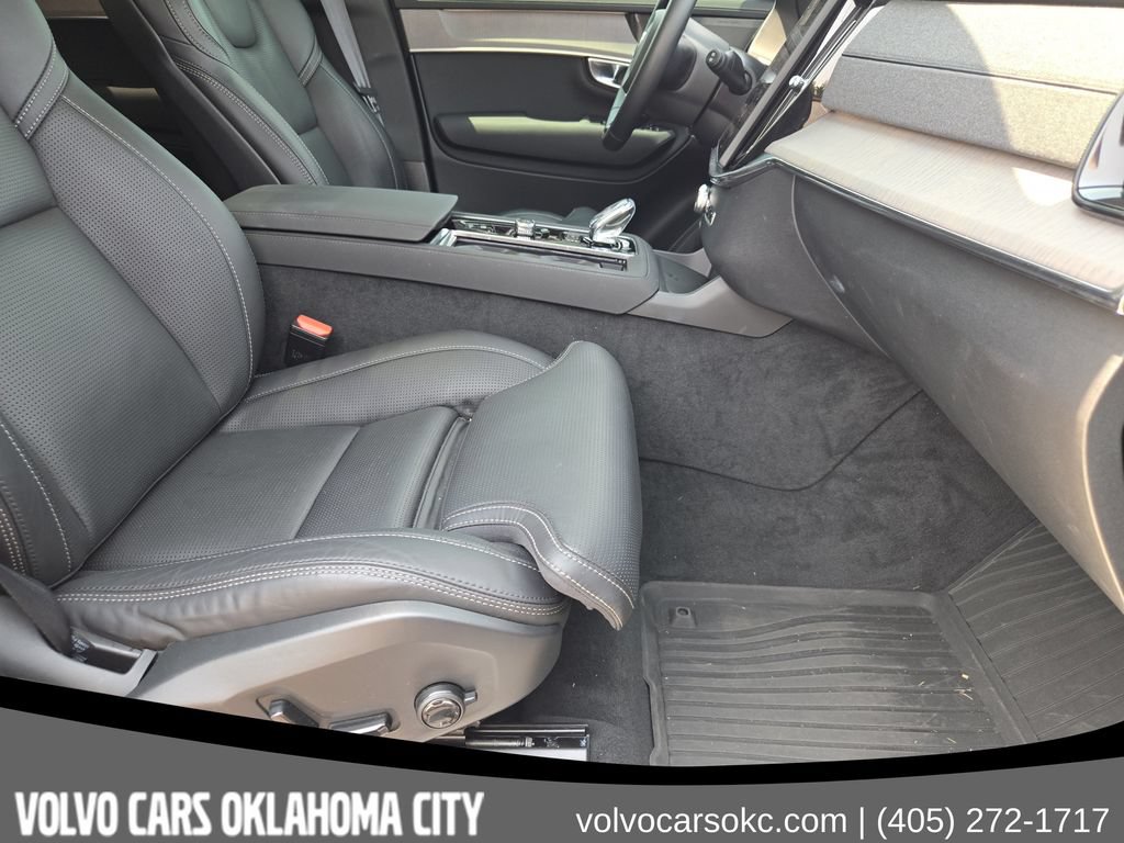 Certified 2026 Volvo XC90 B6 Ultra AWD/4WD image 16