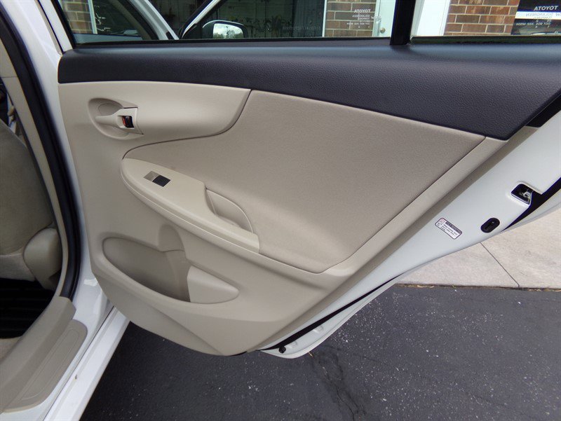 Used 2012 Toyota Corolla L image 36