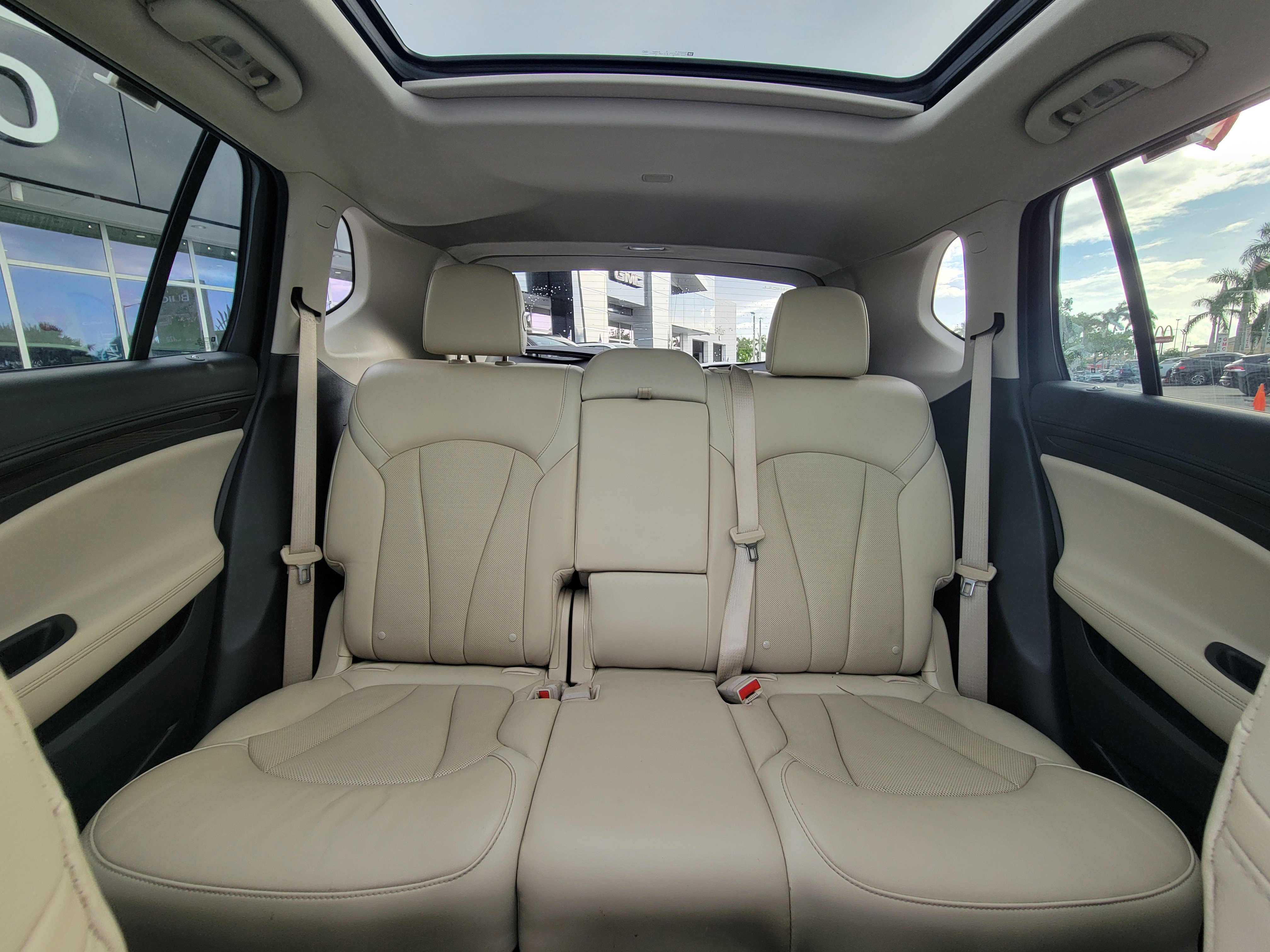 Used 2020 Buick Envision Essence w/ Experience Buick Package image 17