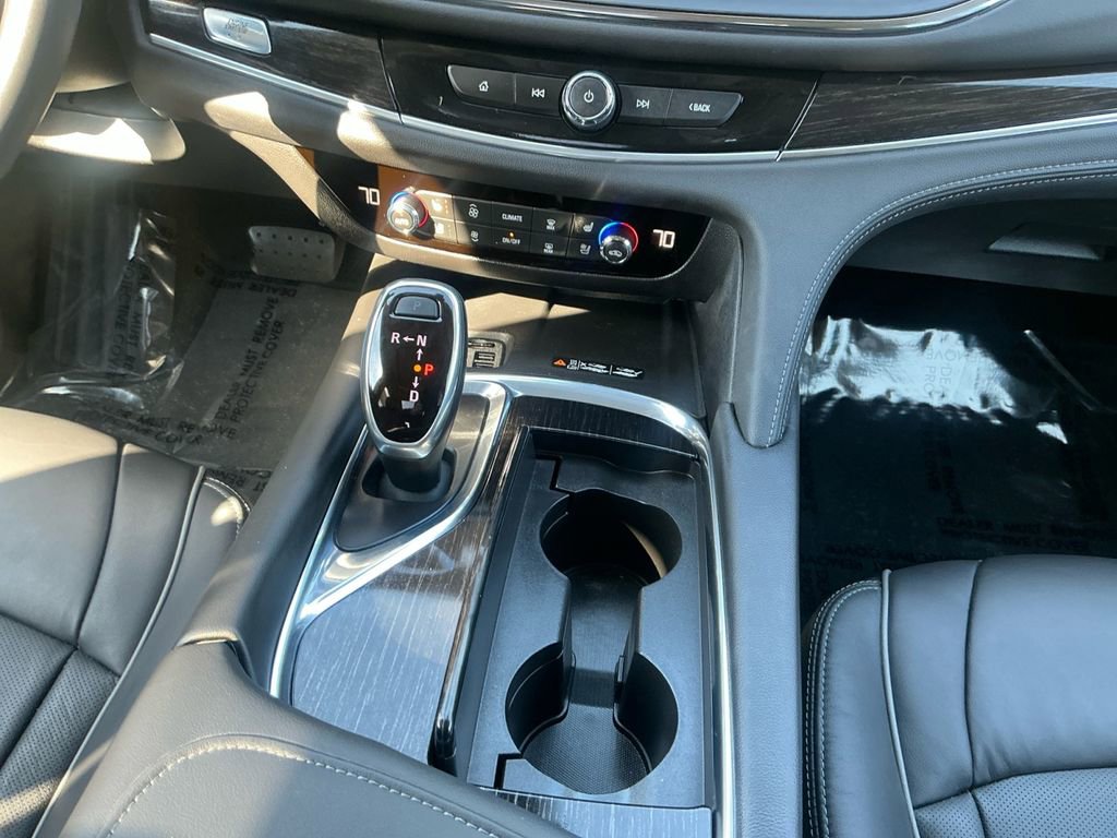 Used 2021 Buick Enclave Avenir w/ Avenir Technology Package image 12