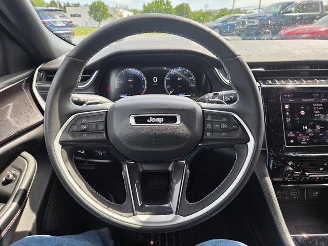 Used 2023 Jeep Grand Cherokee L Laredo AWD/4WD image 3