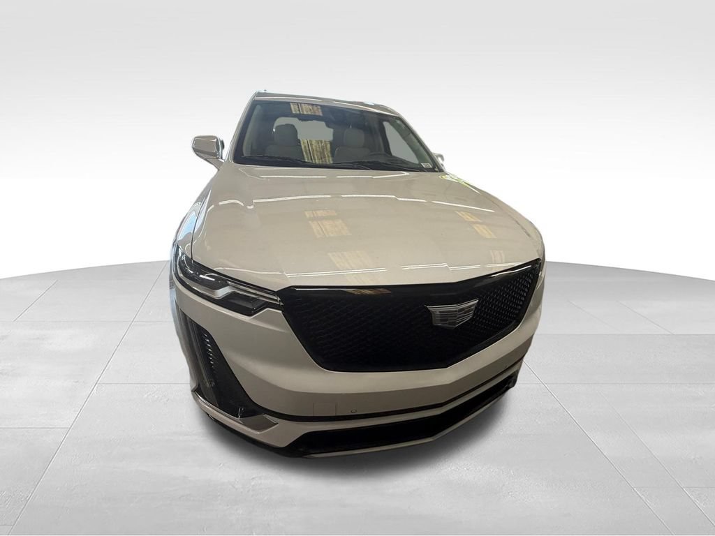 Used 2021 Cadillac XT6 Premium Luxury FWD image 8