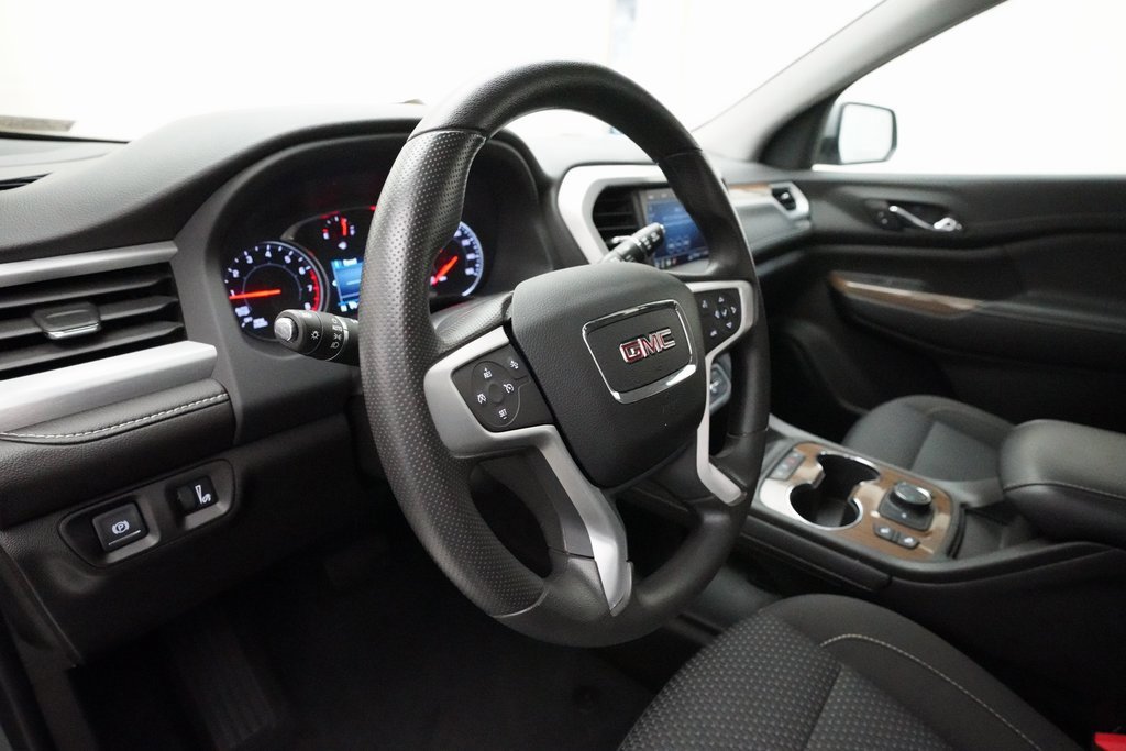 Certified 2023 GMC Acadia SLE w/ Driver Convenience Package image 8