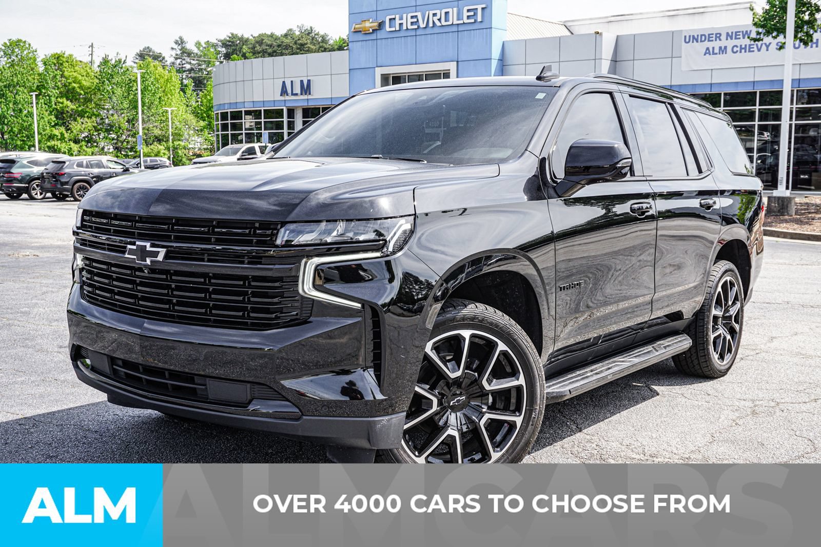 Used 2023 Chevrolet Tahoe RST w/ Luxury Package AWD/4WD image 2