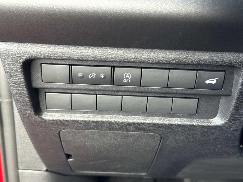 New 2026 Mitsubishi Outlander SE image 43